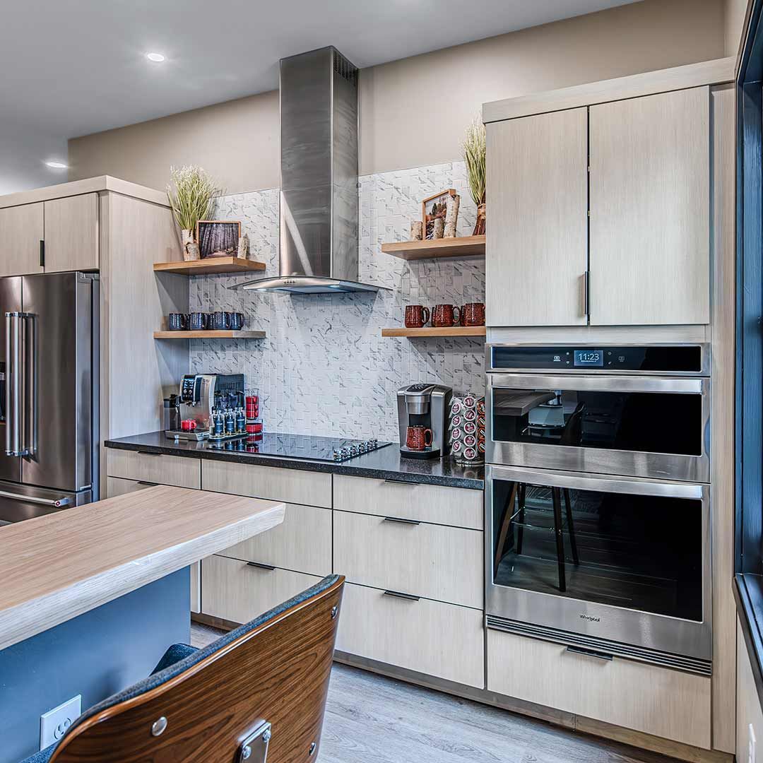 French Road Kitchen 6