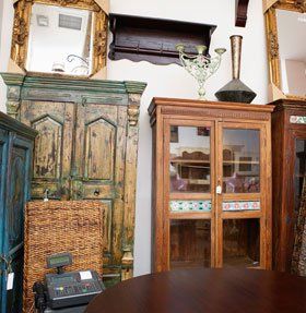 Antique services - Cheam, Sutton - Cheam Village Antiques & Decorative Items - Shop