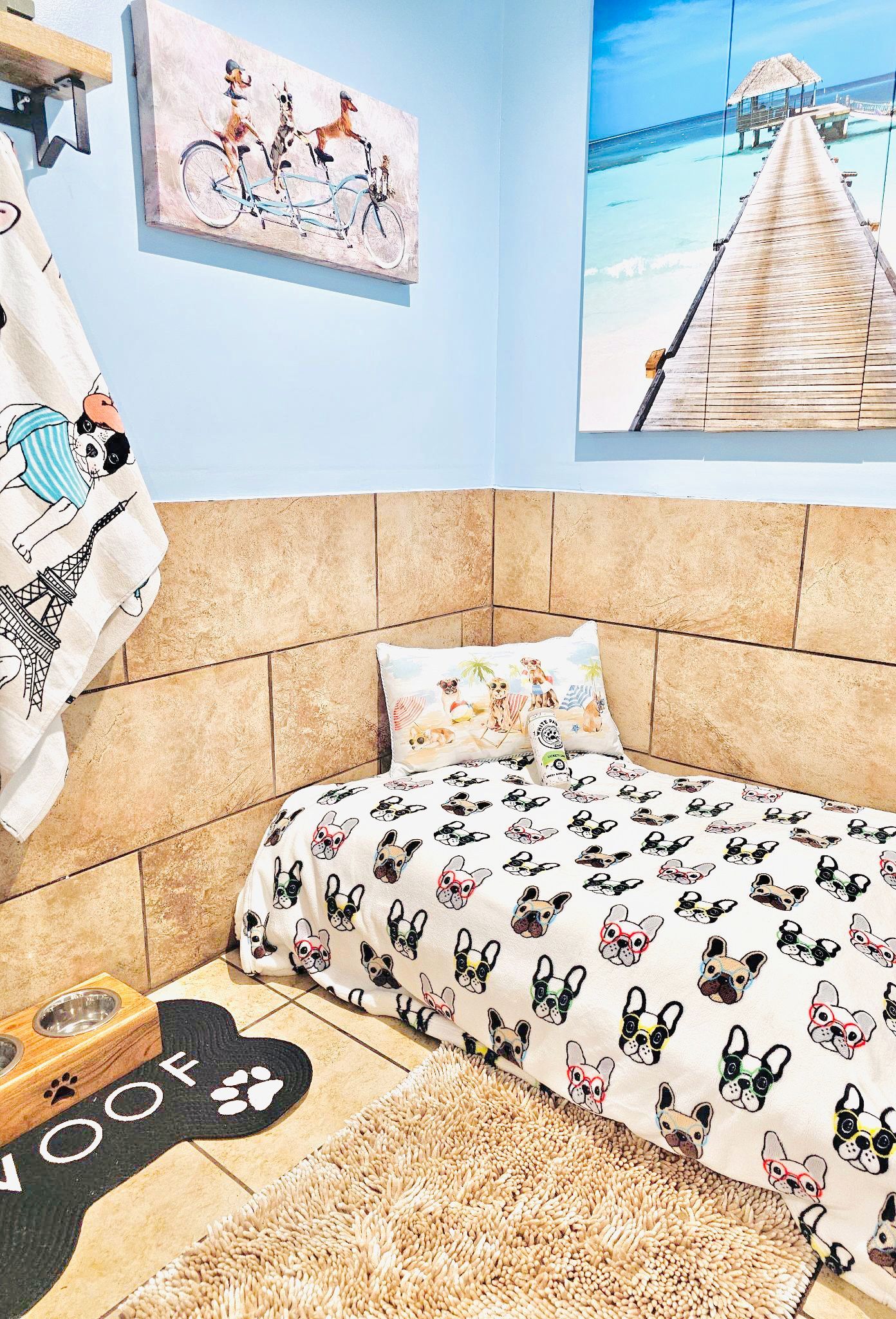 Luxurious Frencie pet resort suite in San Francisco, CA
