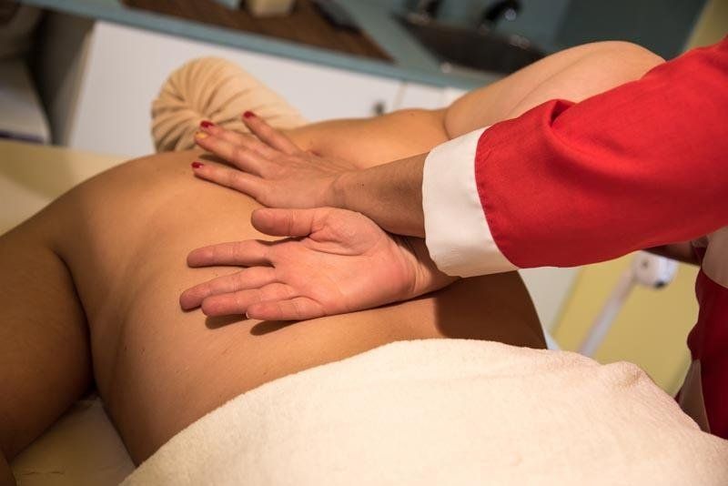 massaggio professionale alla schiena