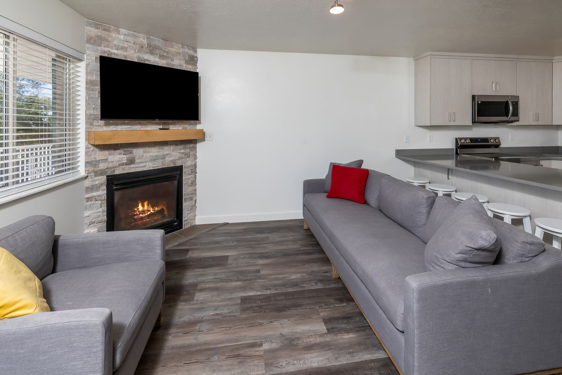 Stoneleigh Shared Living Room with TV & Fireplace