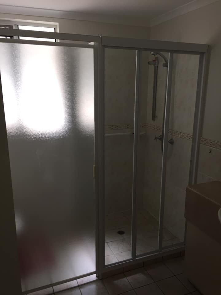 Modern glass shower screen in the bathroom — Cairns All Star Glass 'n' Aluminium in Port Douglas, QLD