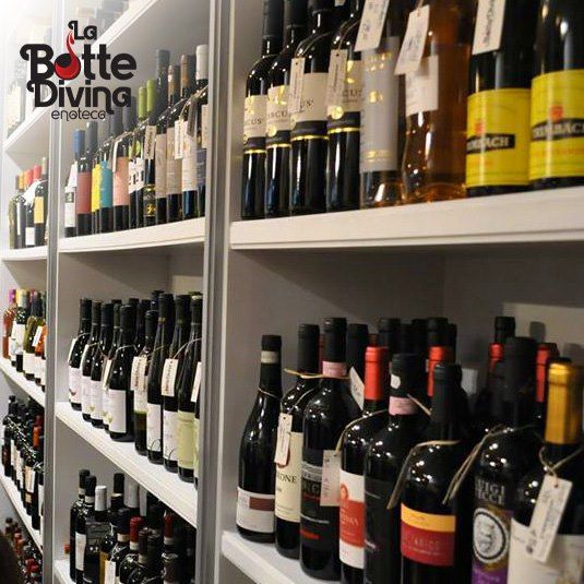 Ampio assortimento dei migliori vini nazionale ed esteri