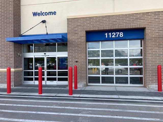 The entrance to a store with the number 11278 on it