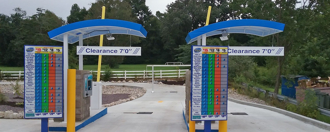 A parking lot with a sign that says ' valet ' on it