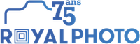 Logo pour Royal Photo avec un design carré bleu et le texte « ROYAL PHOTO ».