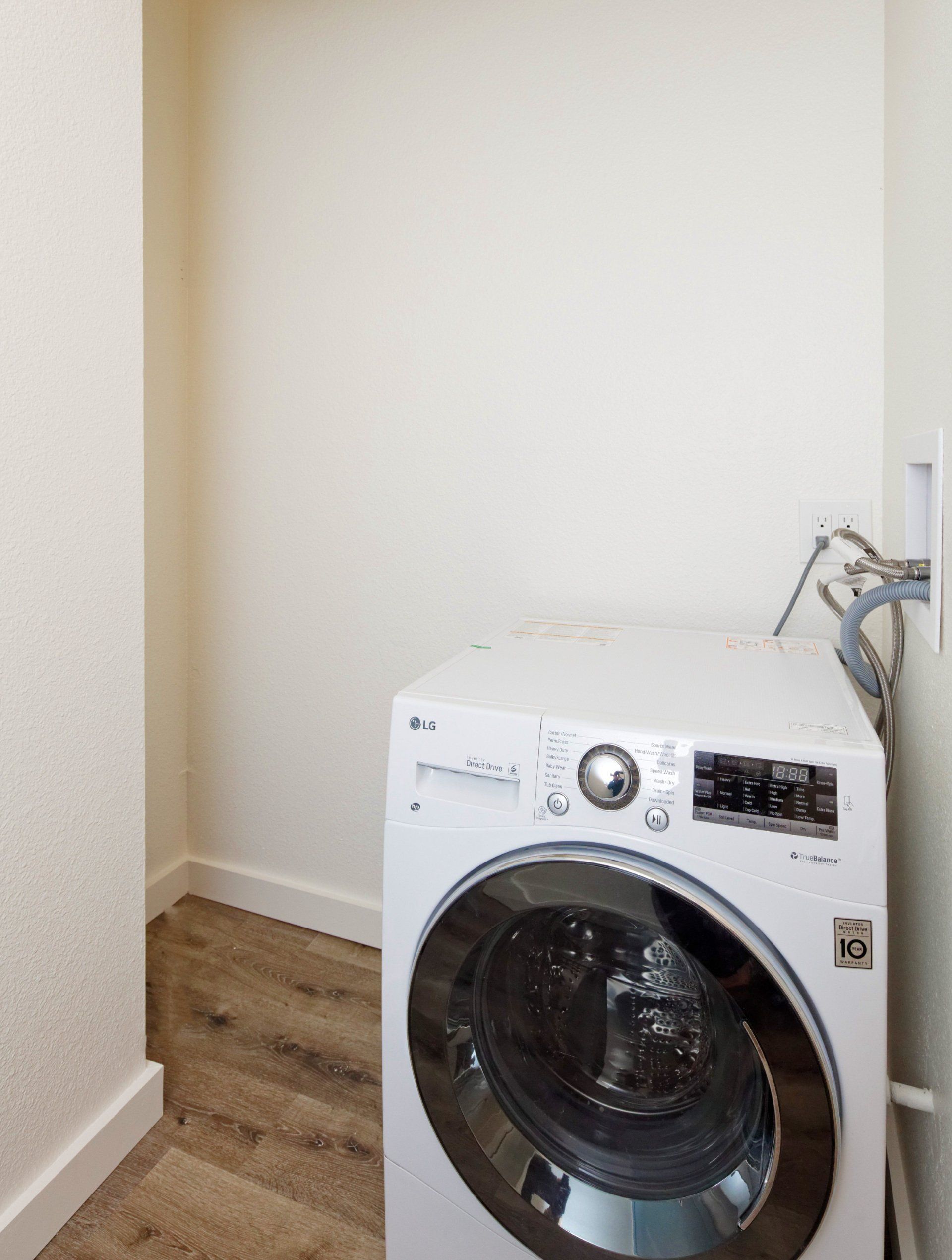 laundry room photo