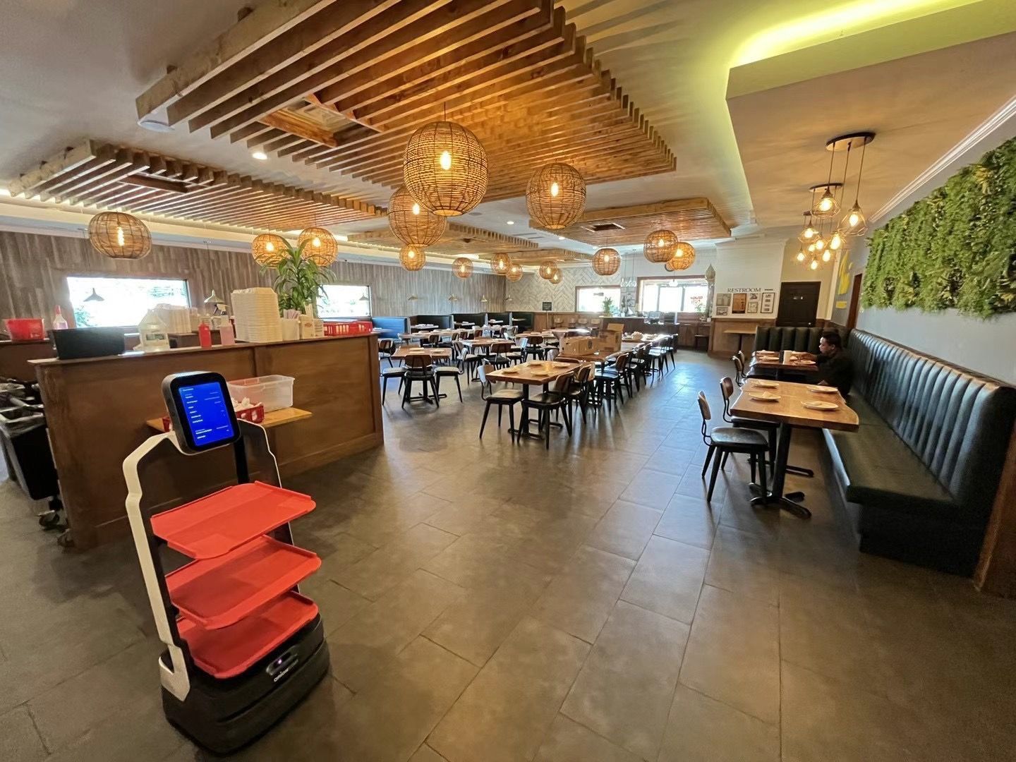 How Thai Norcross uses multiple robots in their restaurant