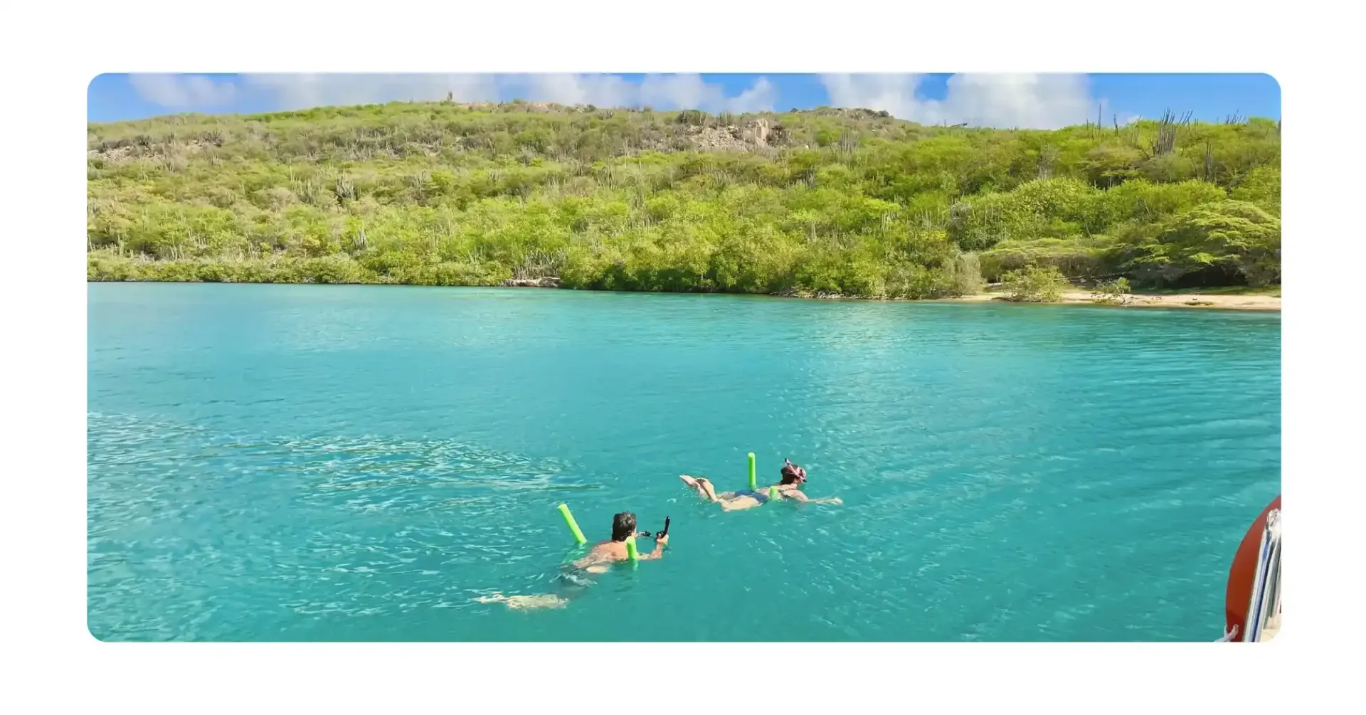 couple Snorkeling in Curacao Fuik Bay