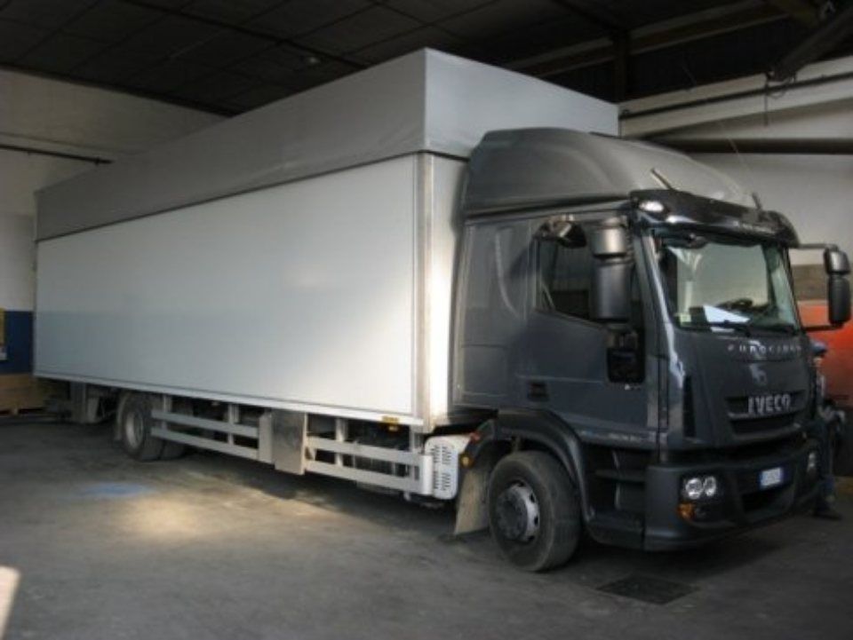 riparazione copertura camion