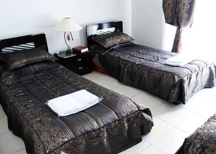 Three Beds Room, Dizin Gajereh Hotel ,3 star hotels in tehran
