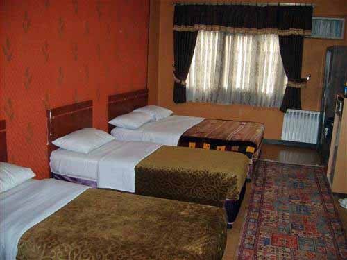 Three Beds Room,Tehran Arman Hotel ,Tehran hotels, iran hotels ,2 star hotel in tehran