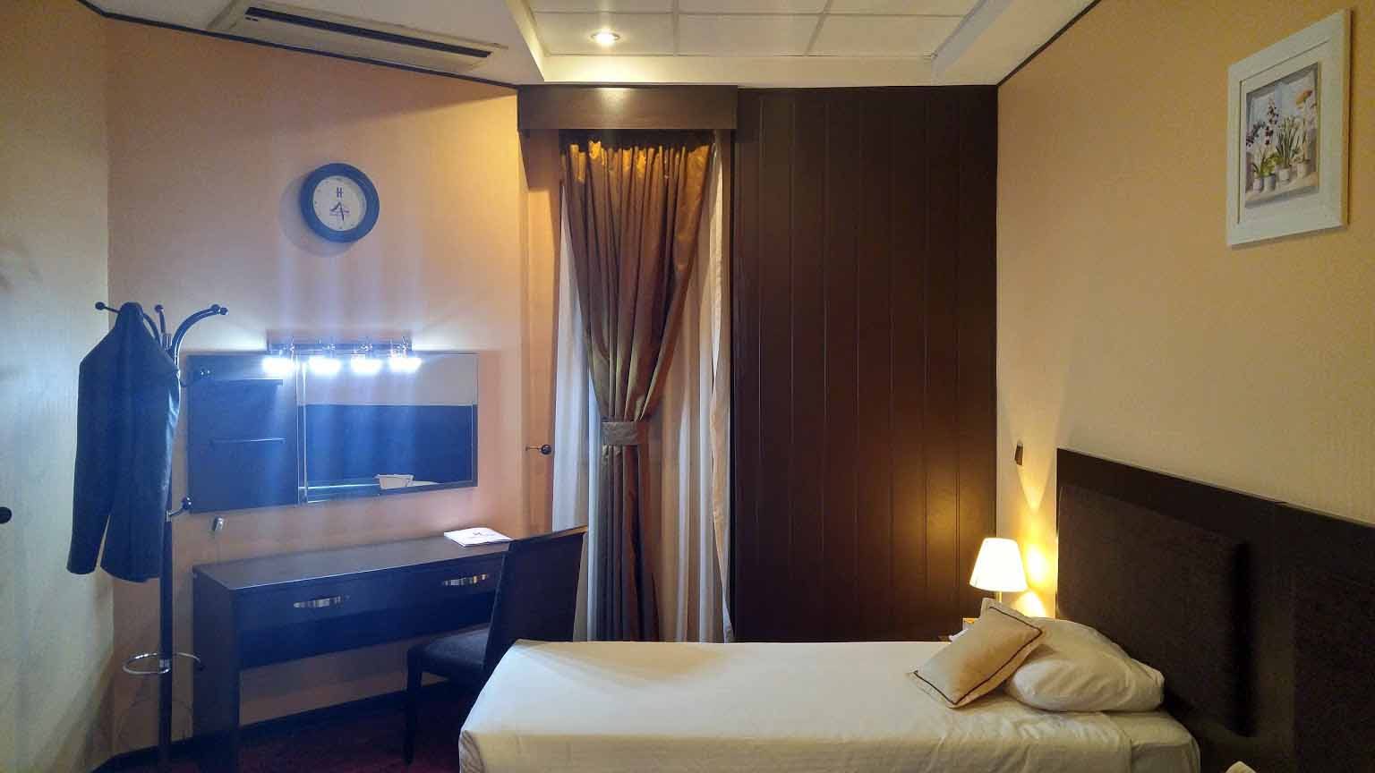 Single Bedroom,Tehran Asareh Hotel ,Tehran hotels, iran hotels  ,4 star hotel in tehran