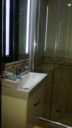 Tehran Baba Taher Hotel,Tehran hotels, iran hotels  ,3 star hotel in tehran