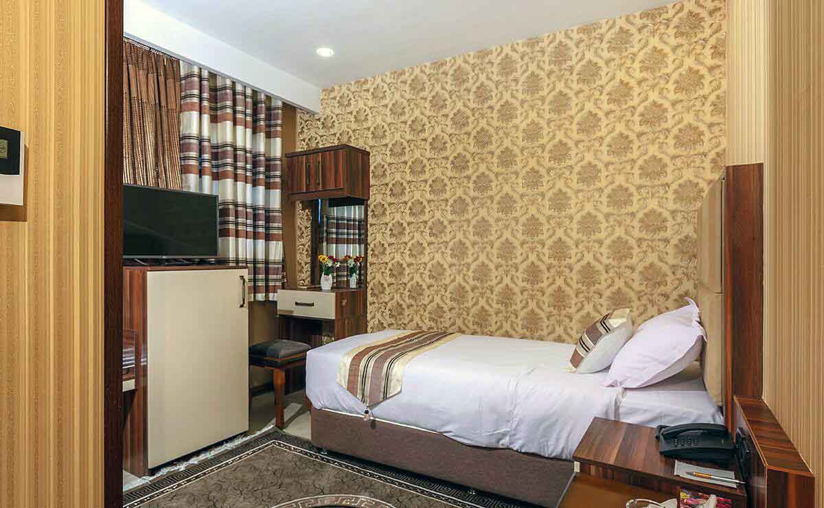 Single Bed Room,Tehran Bahar Hotel ,Tehran hotels, iran hotels , 3 star hotels in tehran