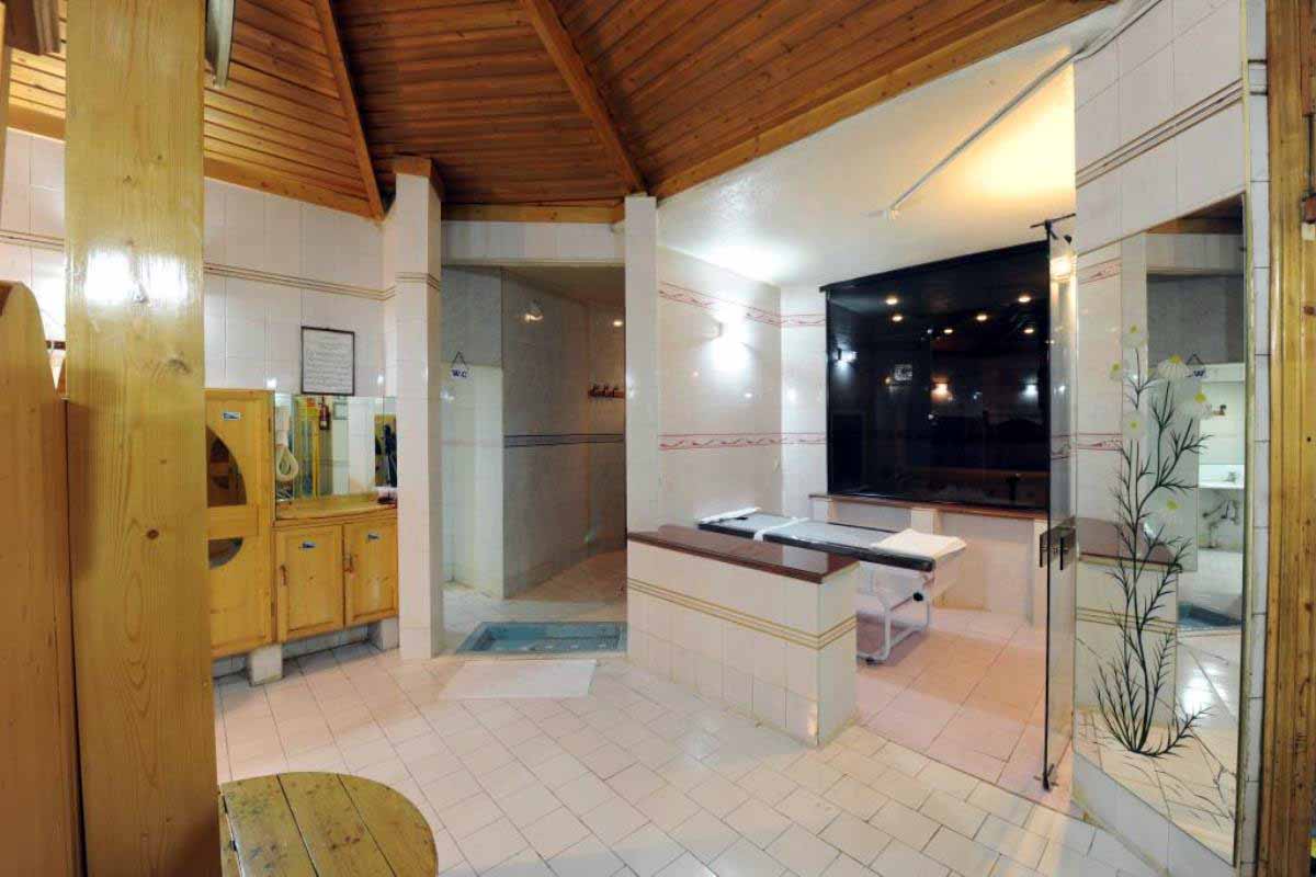 Tehran Howeyzeh Hotel ,Tehran hotels, iran hotels  ,4 star hotel in tehran