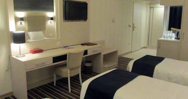 Tehran Howeyzeh Hotel ,Tehran hotels, iran hotels  ,4 star hotel in tehran