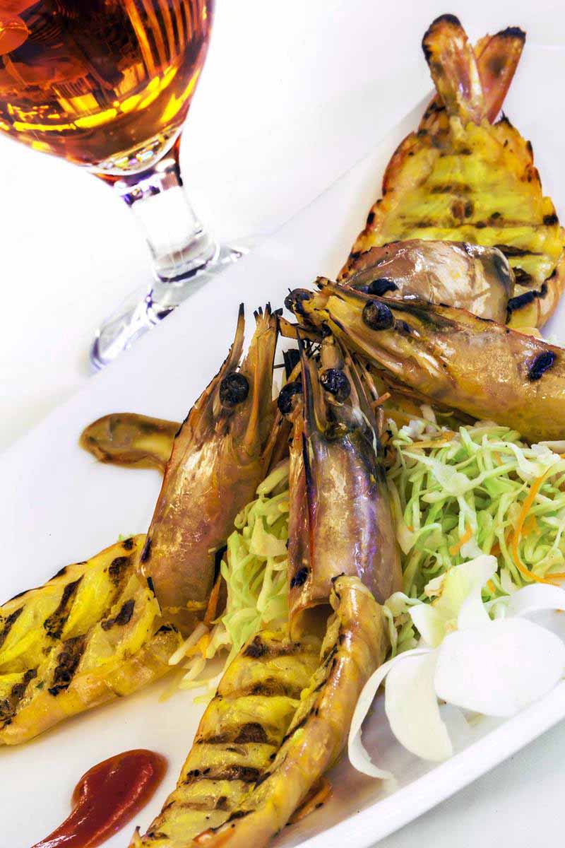 Tehran Howeyzeh Hotel ,Tehran hotels, iran hotels  ,4 star hotel in tehran