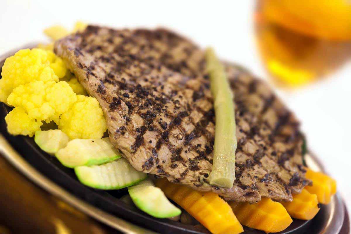 Tehran Howeyzeh Hotel ,Tehran hotels, iran hotels  ,4 star hotel in tehran