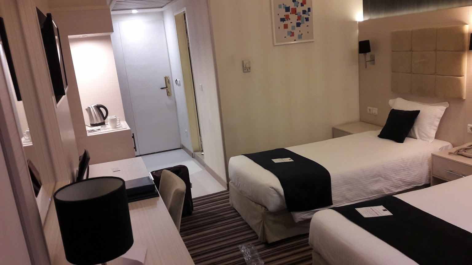 Tehran Howeyzeh Hotel ,Tehran hotels, iran hotels  ,4 star hotel in tehran