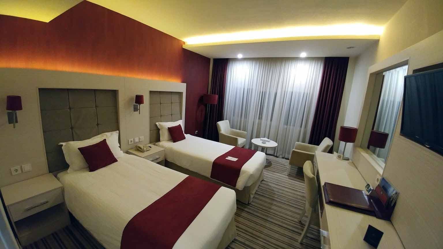 Tehran Howeyzeh Hotel ,Tehran hotels, iran hotels  ,4 star hotel in tehran