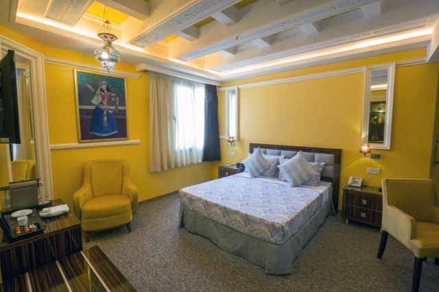 Tehran Niloo Hotel ,Tehran hotels, iran hotels , 4 star hotels in tehran