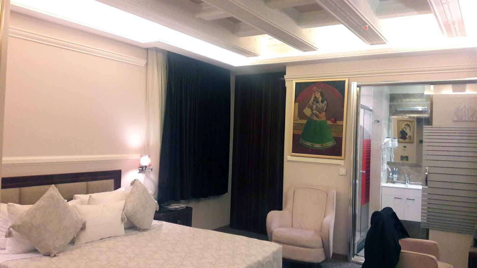 Tehran Niloo Hotel ,Tehran hotels, iran hotels , 4 star hotels in tehran