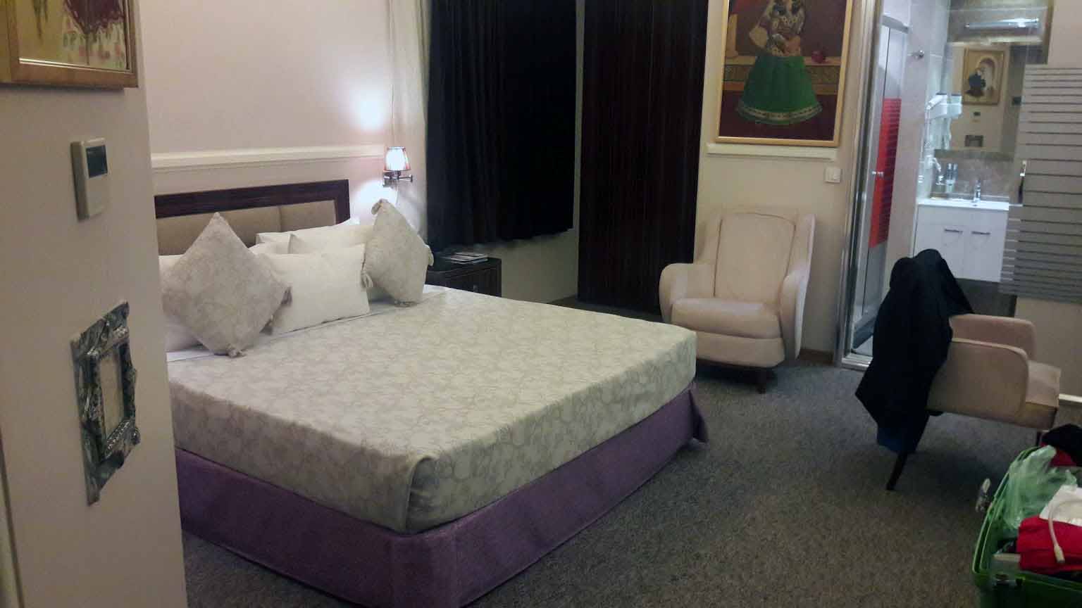 Tehran Niloo Hotel ,Tehran hotels, iran hotels , 4 star hotels in tehran