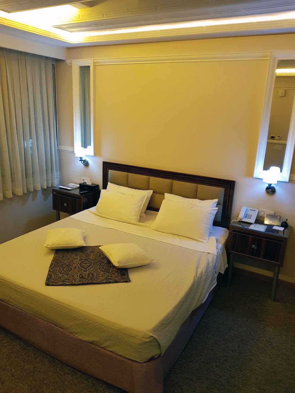 Tehran Niloo Hotel ,Tehran hotels, iran hotels , 4 star hotels in tehran