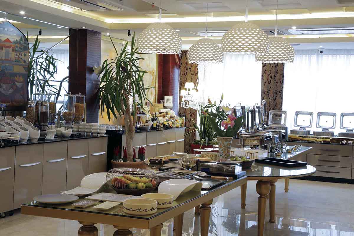 Tehran Niloo Hotel ,Tehran hotels, iran hotels , 4 star hotels in tehran