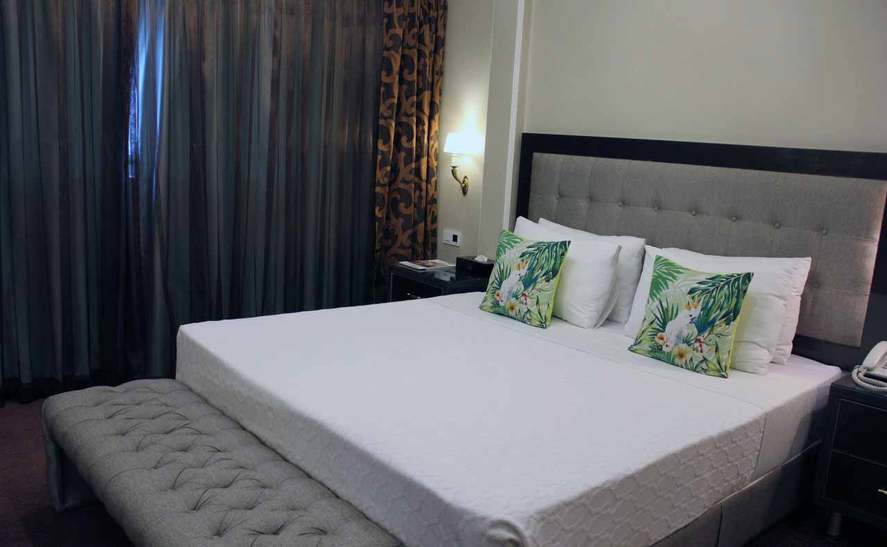 Tehran Niloo Hotel ,Tehran hotels, iran hotels , 4 star hotels in tehran