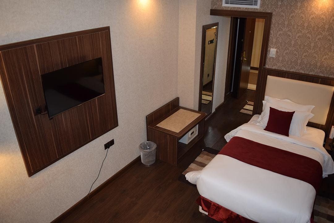 Tehran Parsian Enghelab Hotel ,Tehran hotels, iran hotels