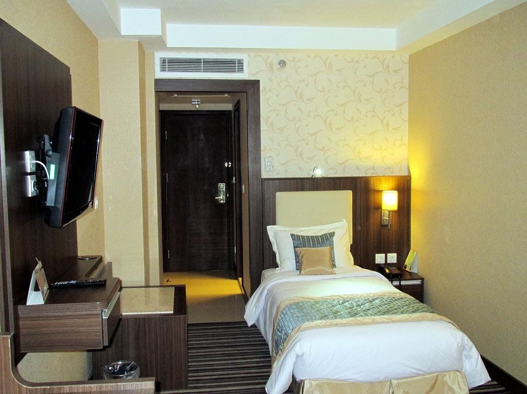 single bed room, iran hotel room,Tehran hotels