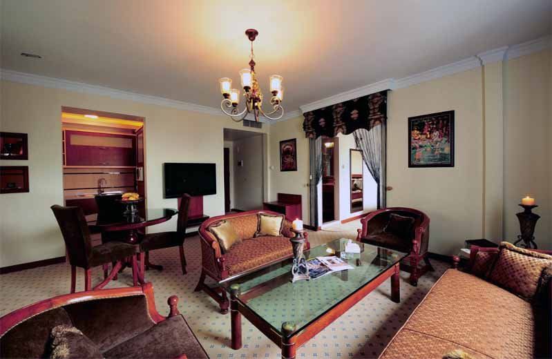 Tehran Ramtin Hotel ,Tehran hotels, iran hotels , 4 star hotels in tehran