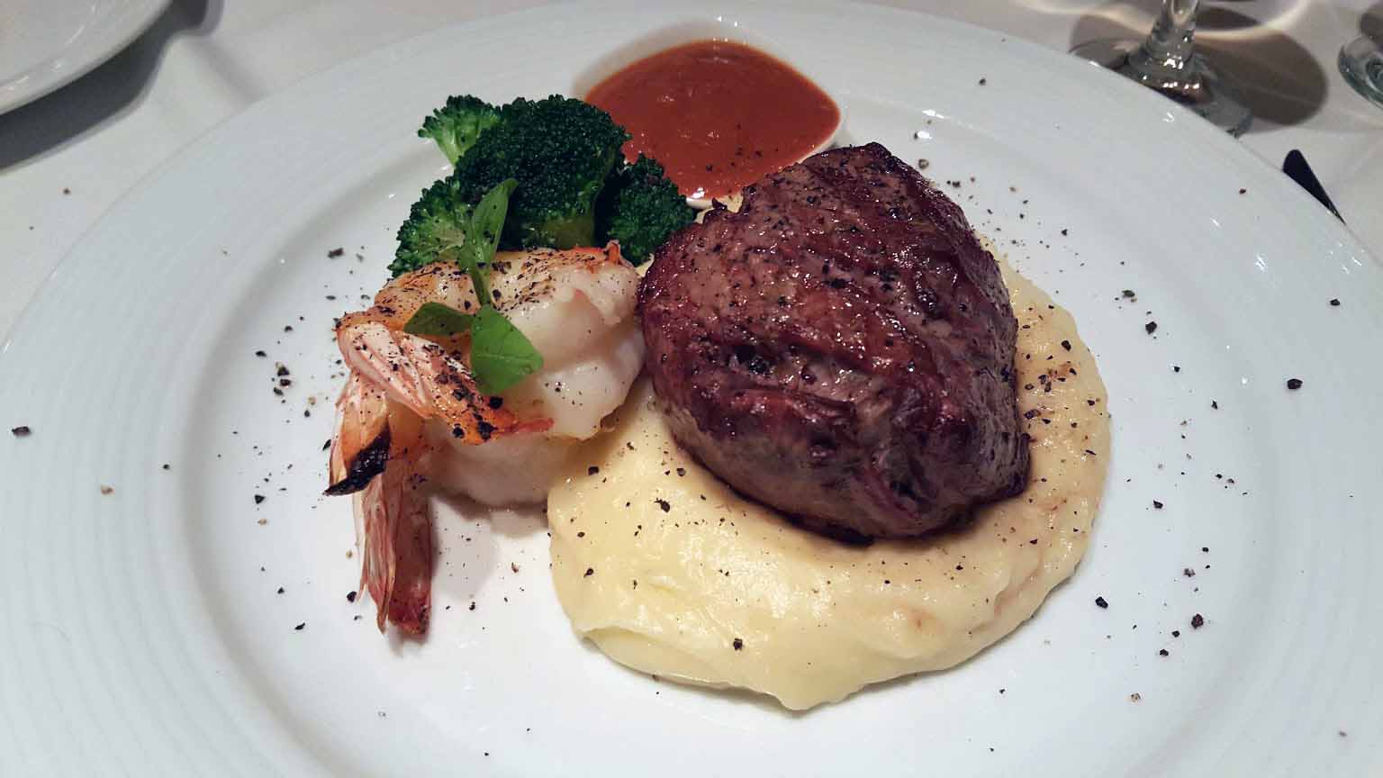 Tehran Ramtin Hotel ,Tehran hotels, iran hotels , 4 star hotels in tehran