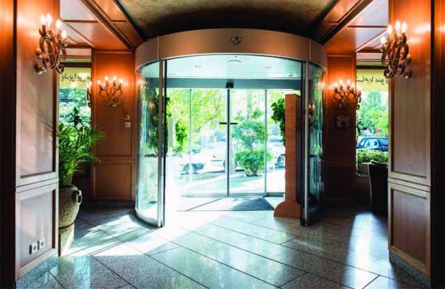 Tehran Ramtin Hotel ,Tehran hotels, iran hotels , 4 star hotels in tehran