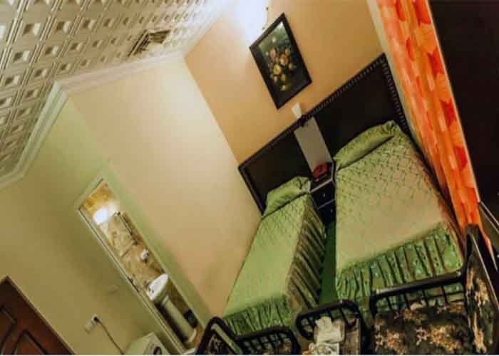 Three Beds Room ,Tehran Saadi Hotel ,Tehran hotels, iran hotels 2, star hotel in tehran