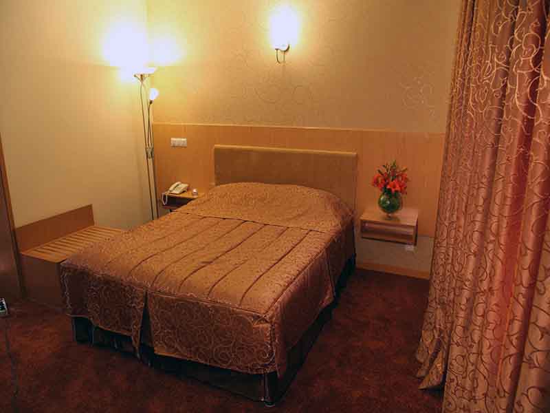 Two Beds Room, Tehran Saina Hotel ,Tehran hotels, iran hotels , 3 star hotels in tehran