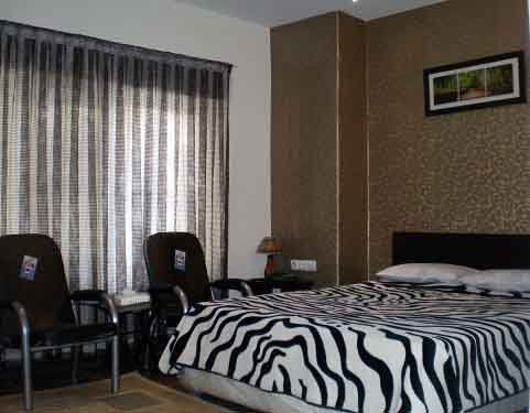 Two Beds Room, Tehran Samen Hotel ,Tehran hotels, iran hotels , 1 star hotels in tehran