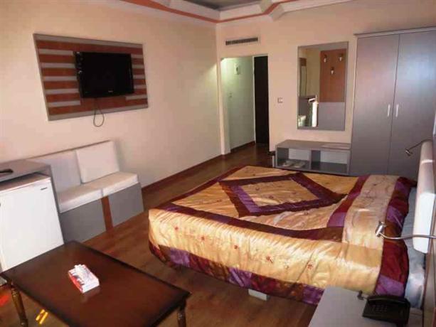 One bed room , Tehran hotel, iran hotel room