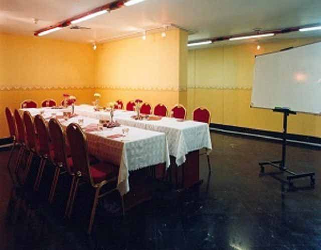 Tehran Simorgh Hotel ,Tehran hotels, iran hotels  ,4 star hotel in tehran