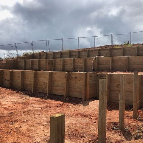 Retaining Wall — Fencer in Temagog, NSW
