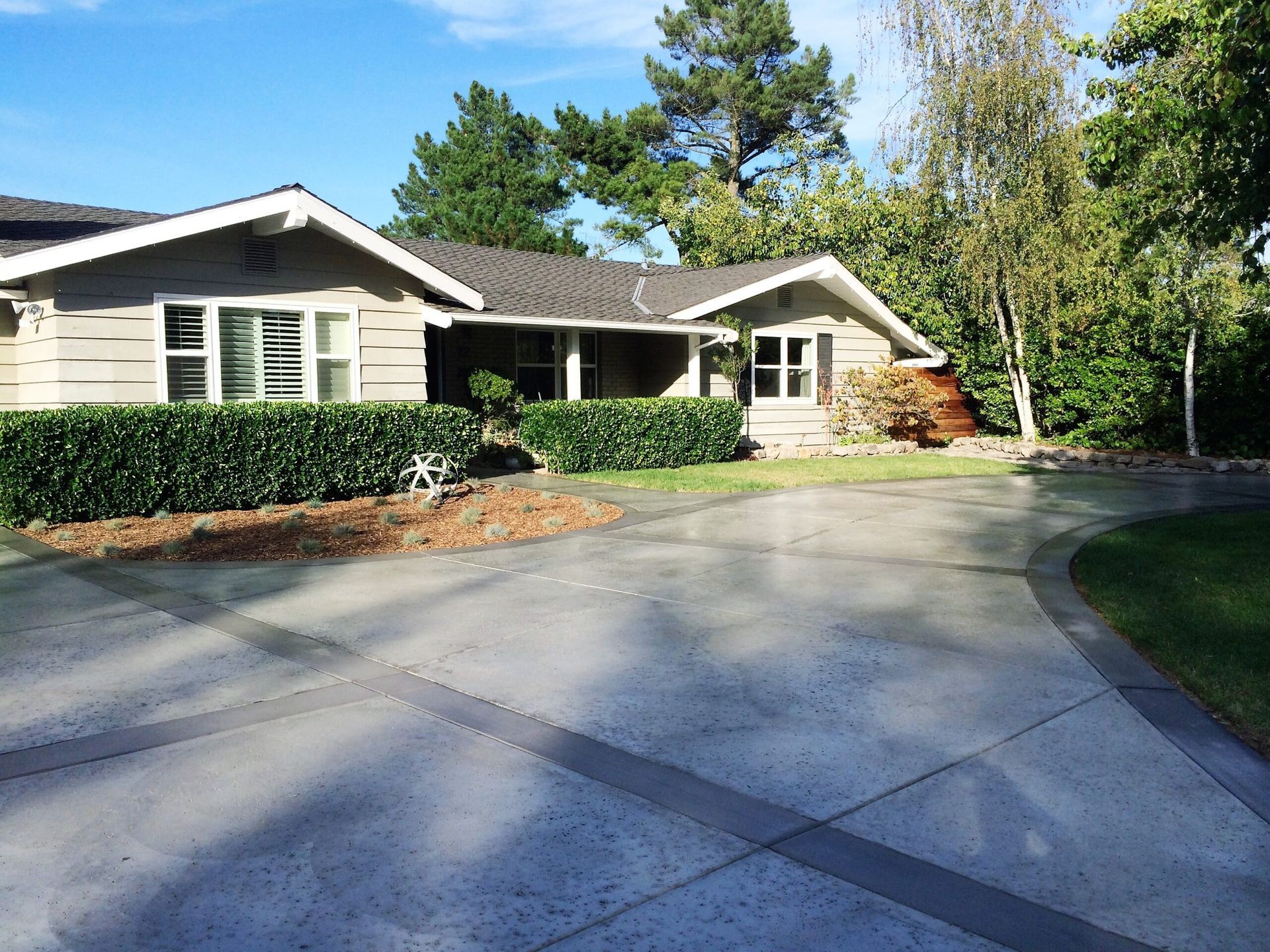 Concrete driveway installation in Martinez California
