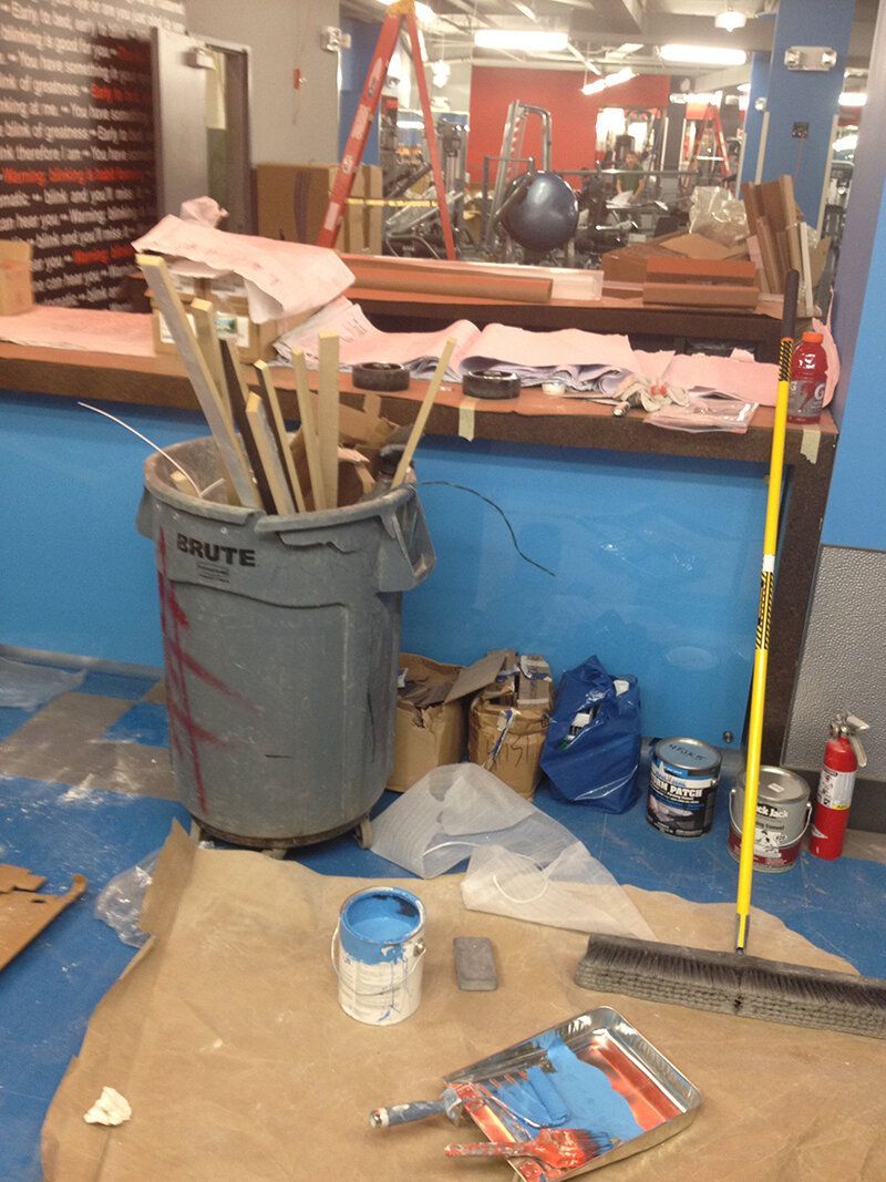 A trash can with the word crafts on it