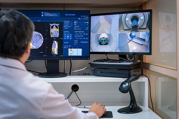 Doctor Operating MRI Scanner On Computer — Marrero, LA — MRI Louisiana