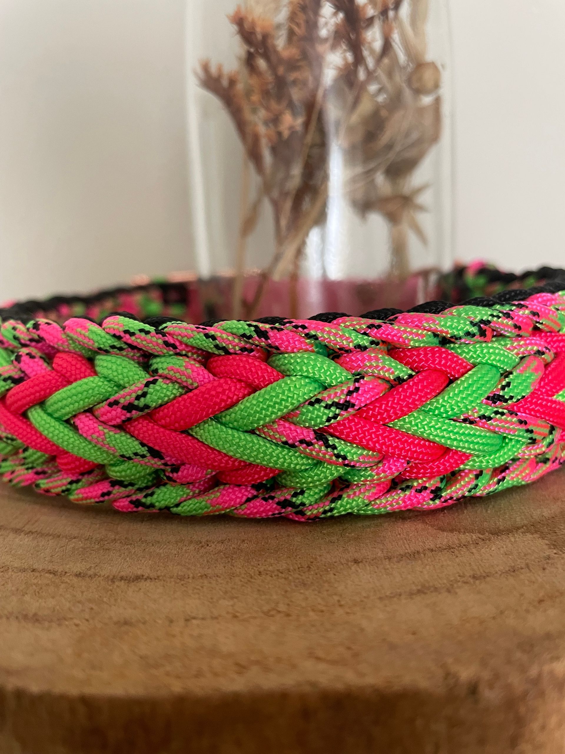 NIEUW! Halsband: Neon Jungle