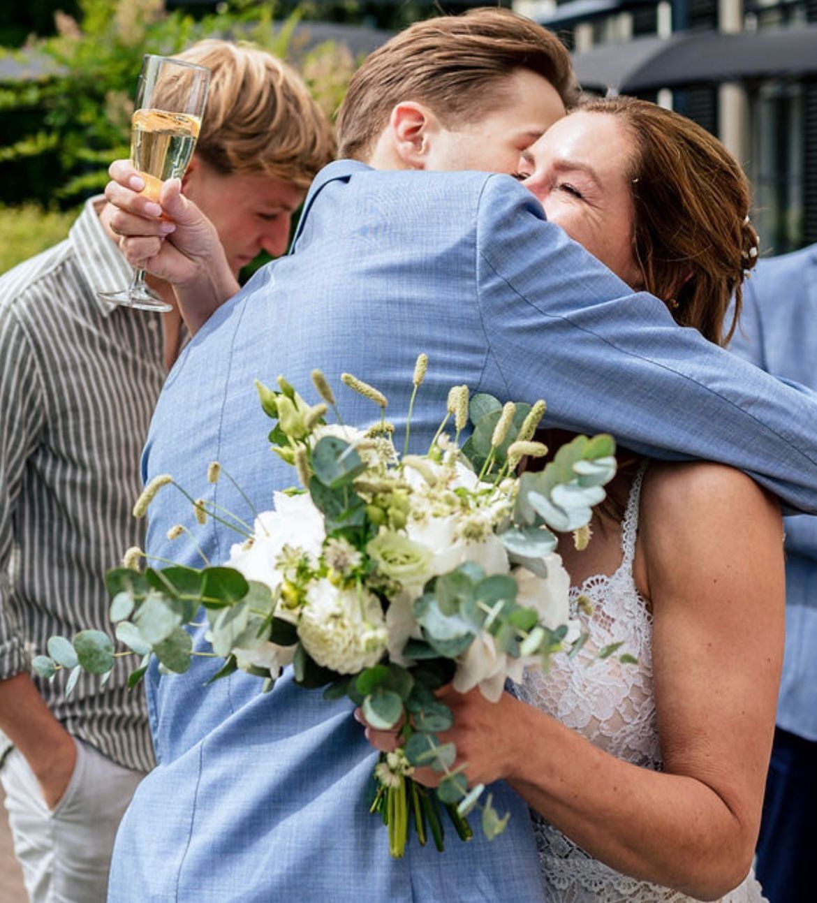 Prachtig bruidsboeket van Marlou & Bloemen 