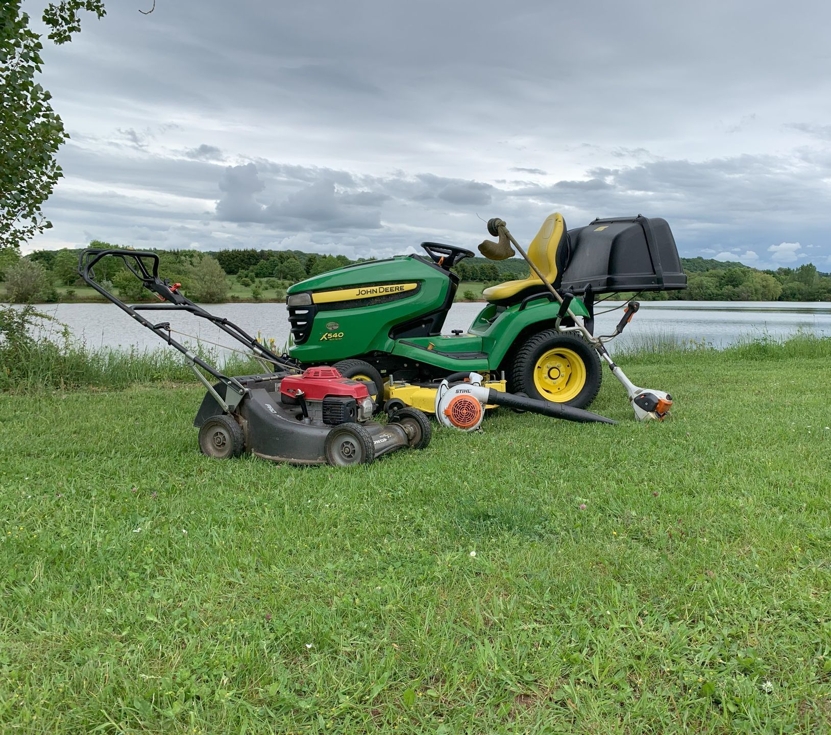 Commercial Grounds Maintenance