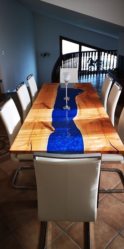tavolo artigianale in legno