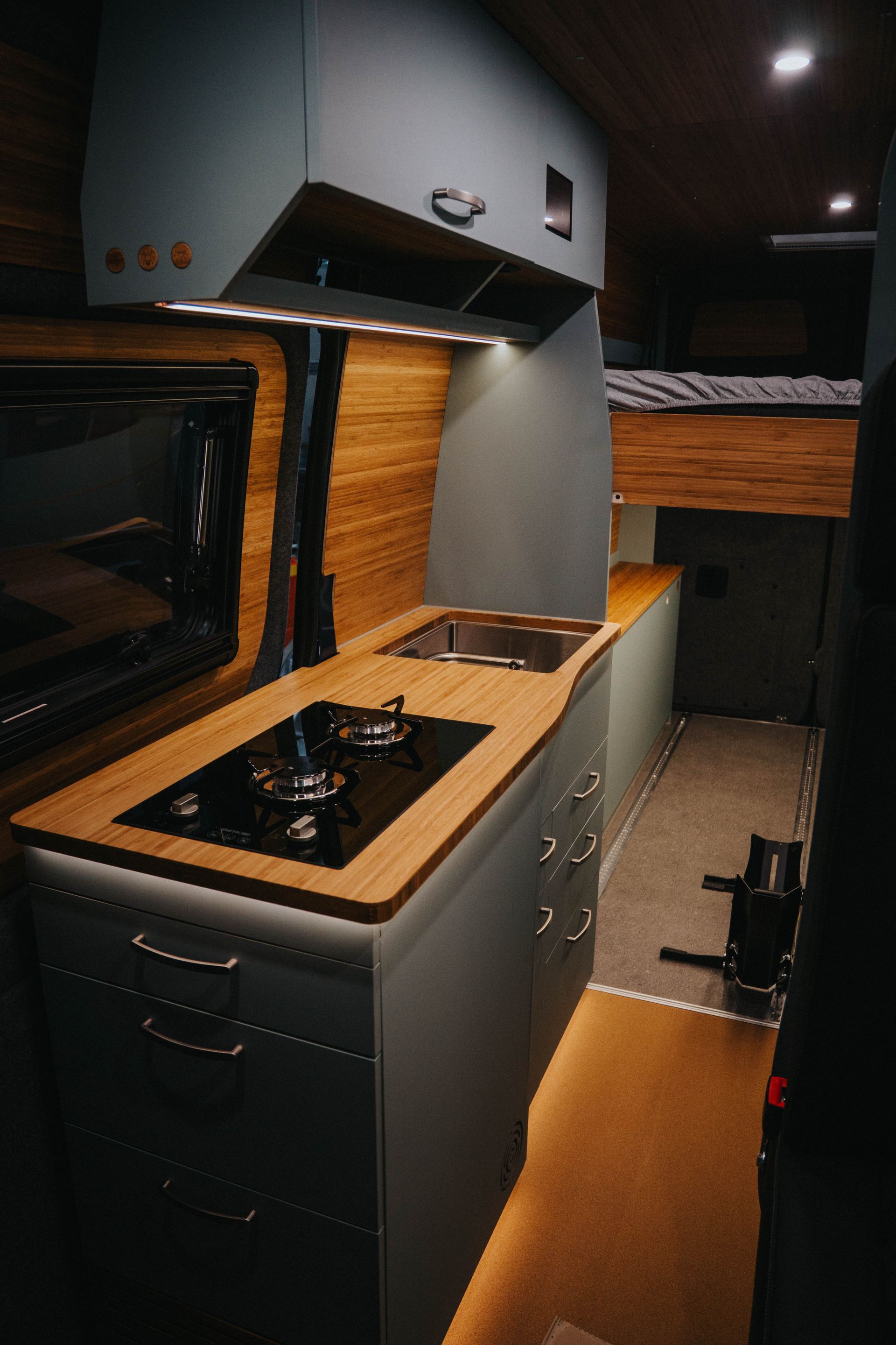 rufus-innenraum-kueche